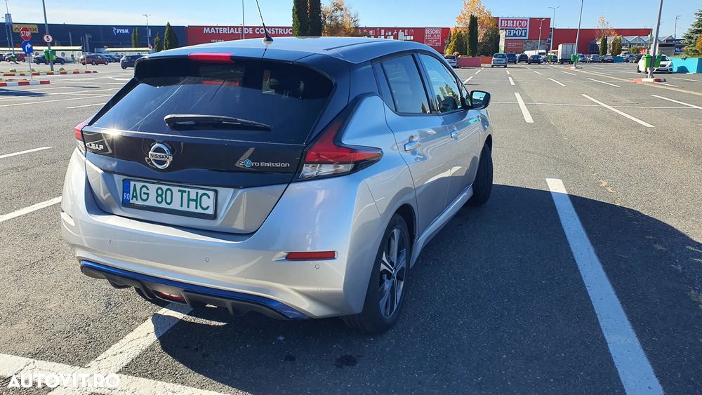 Nissan LEAF - 8