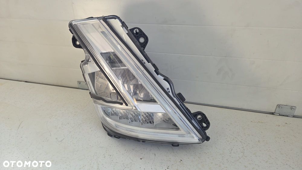 Lampa przednia reflektor full led Volvo FH5 23752671 - 2