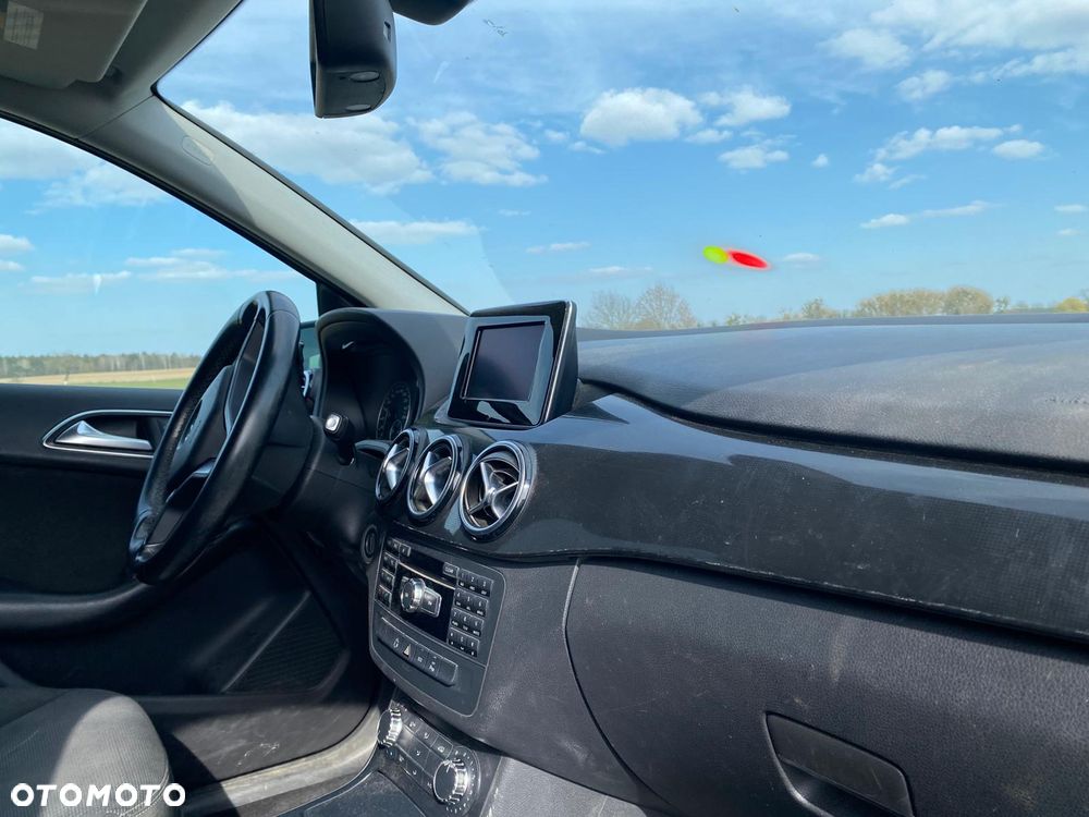 Mercedes-Benz Klasa B 180 CDI (BlueEFFICIENCY) 7G-DCT - 5