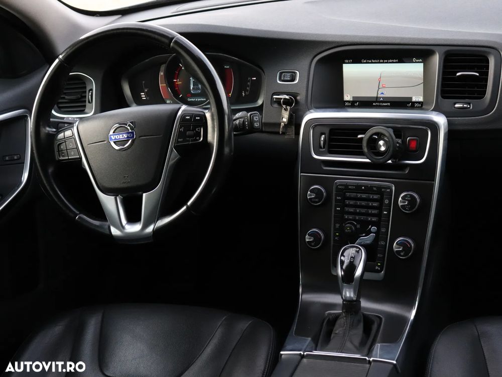 Volvo V60 D4 Geartronic Momentum - 5