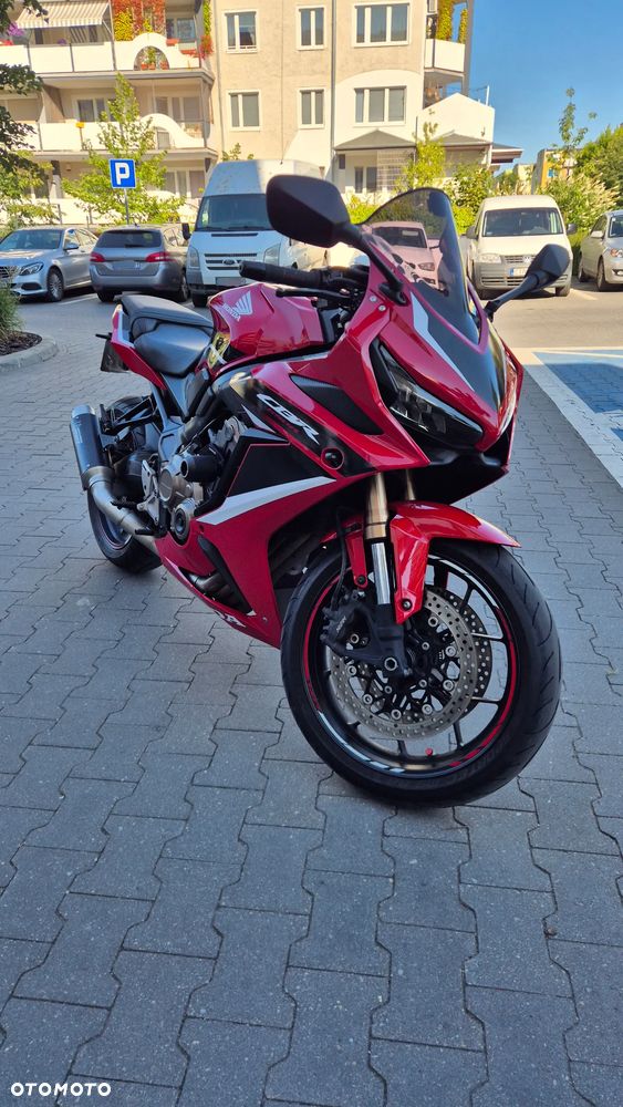 Honda CBR - 12