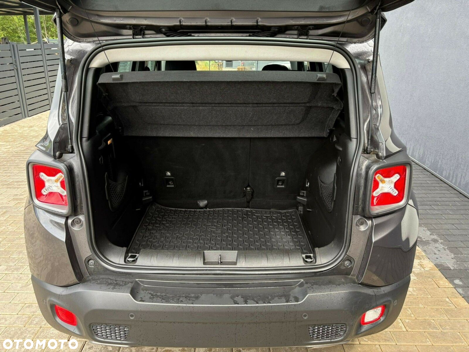Jeep Renegade 1.0 GSE T3 Turbo Limited FWD S&S - 16
