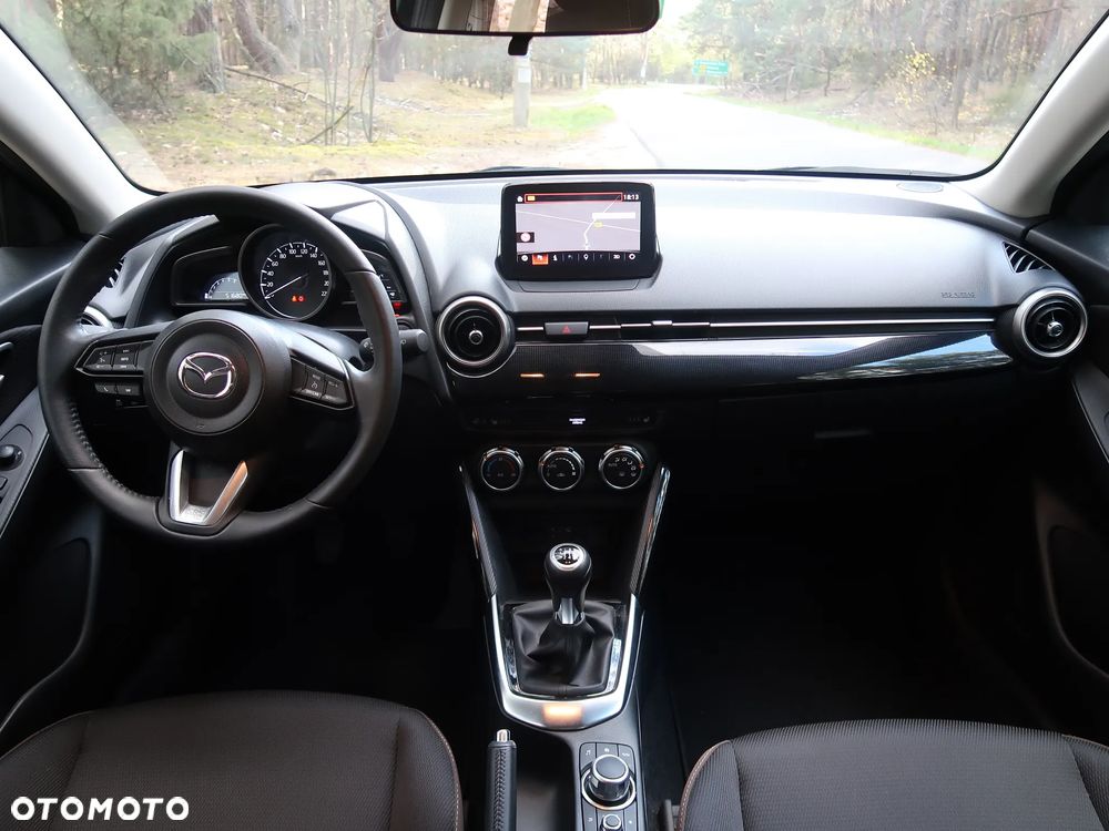 Mazda 2 - 6
