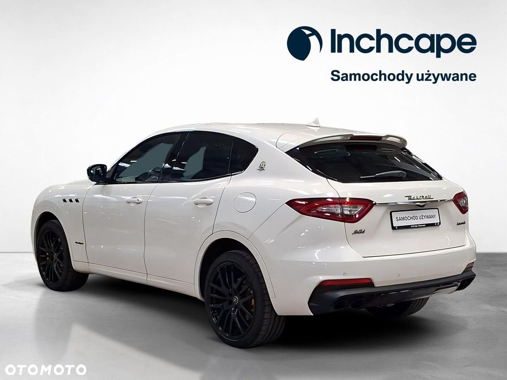 Maserati Levante - 4