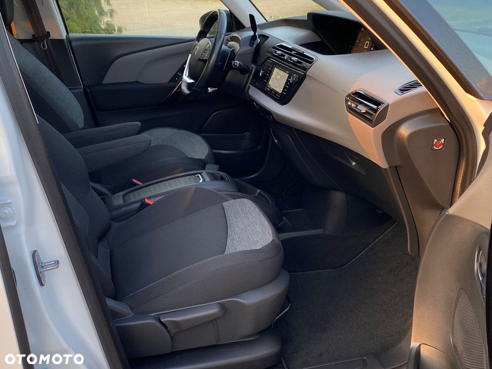 Citroën C4 SpaceTourer PureTech 130 Stop&Start EAT8 SHINE - 28