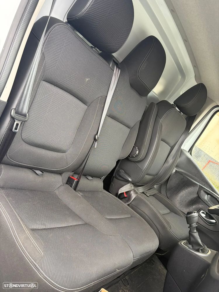 Renault Trafic III 2.0 DCI 2020 Para Peças - 4