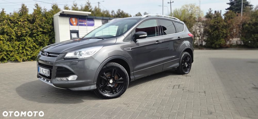 Ford Kuga 2.0 TDCi 2x4 Titanium - 4
