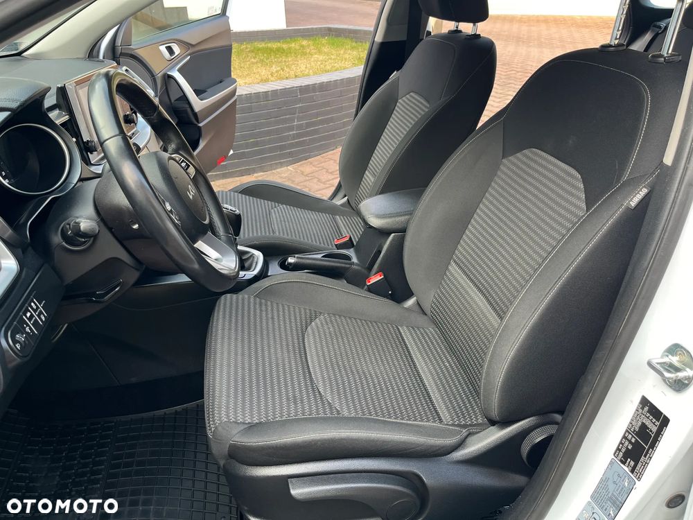 Kia Ceed 1.5 T-GDI M - 18