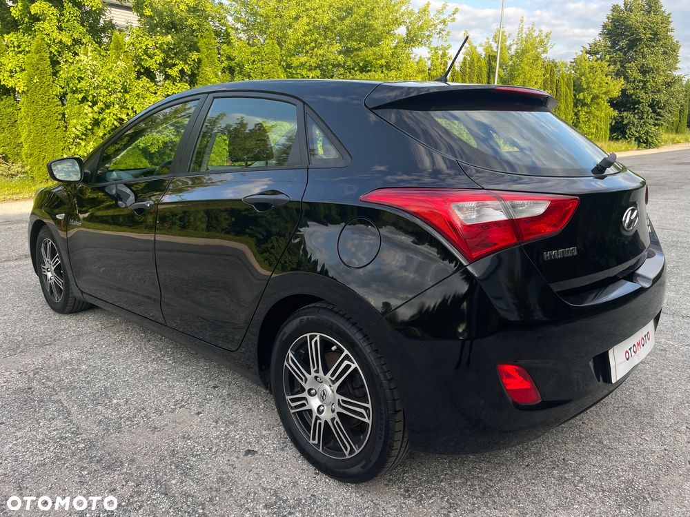 Hyundai i30 blue 1.6 CRDi Style - 25