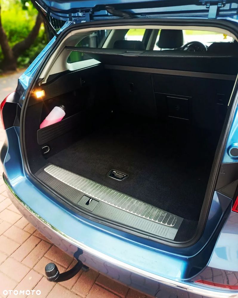 Opel Astra 1.4 Turbo Innovation - 11