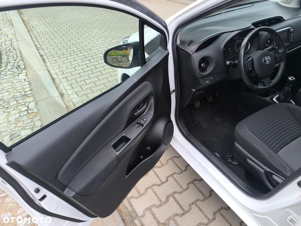 Toyota Yaris - 14