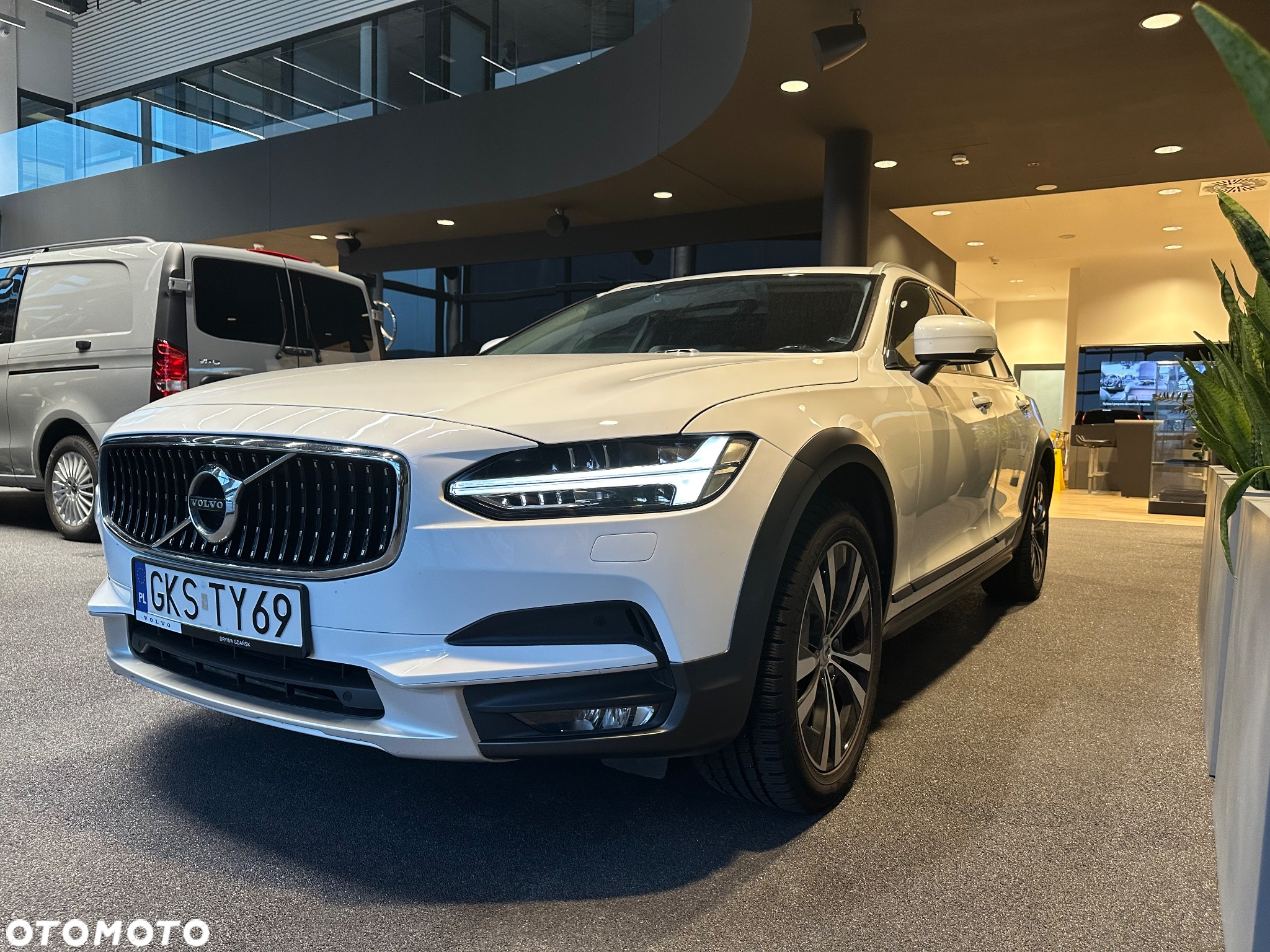 Volvo V90 Cross Country D4 AWD - 8