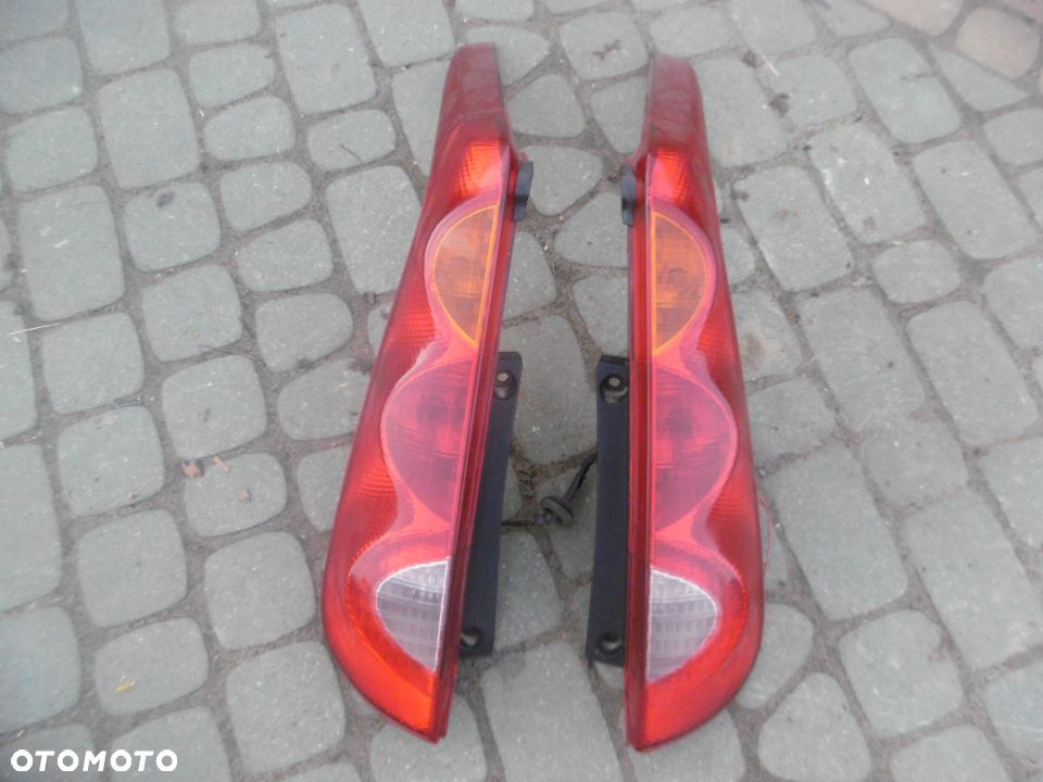 Lampa NISSAN NOTE E11 - 1