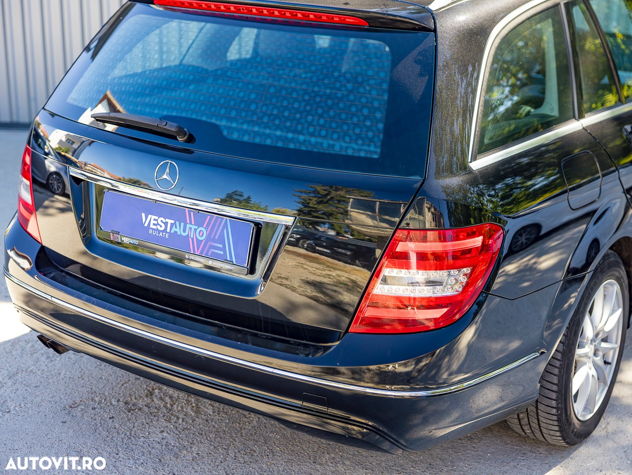 Mercedes-Benz C 180 T BlueEFFICIENCY 7G-TRONIC - 34