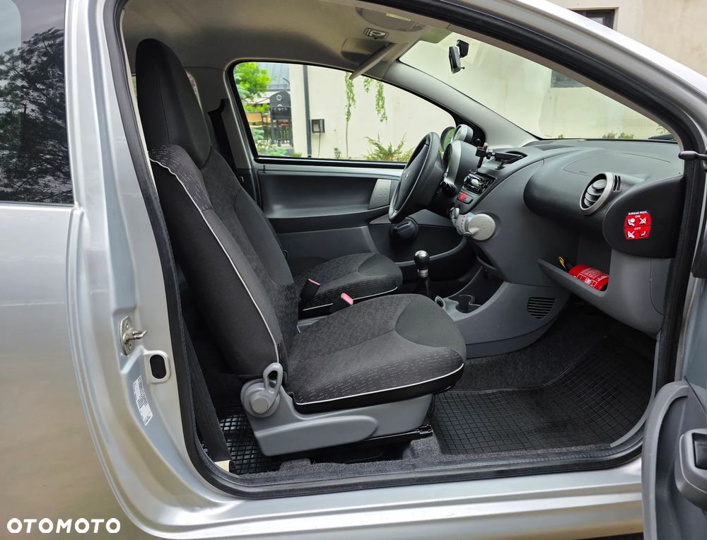 Peugeot 107 1.0 Trendy - 13