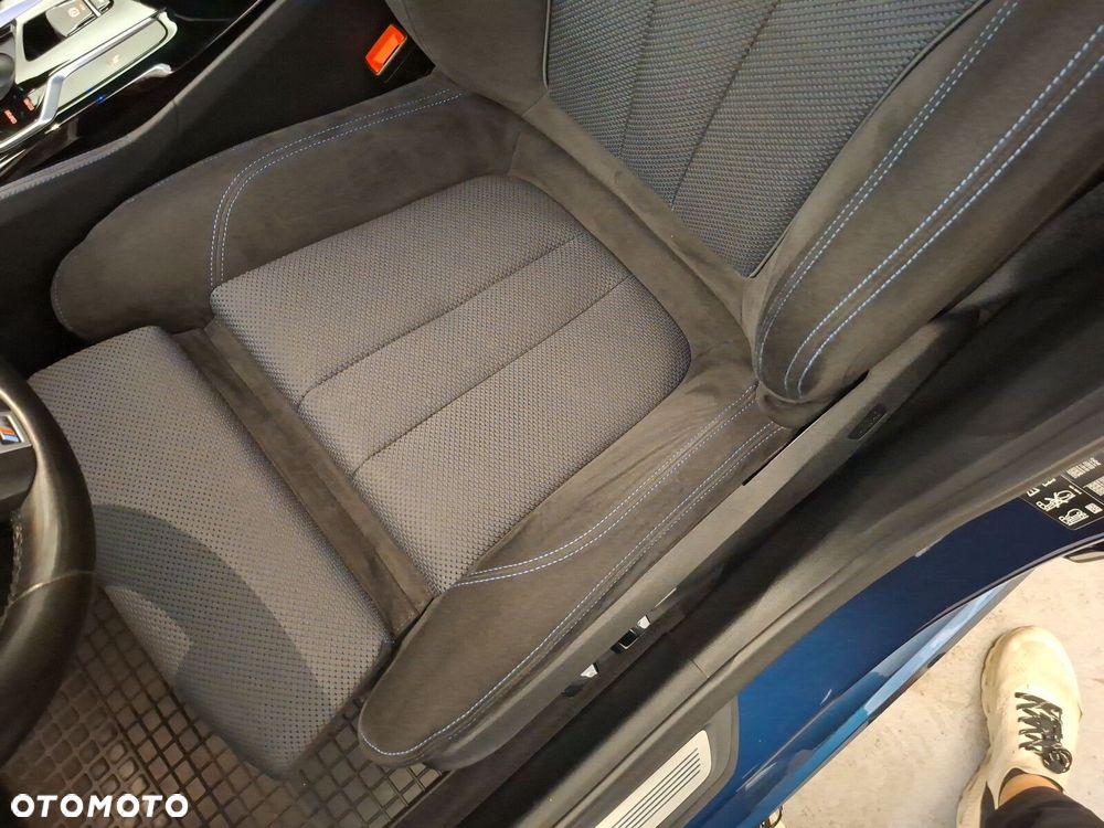 BMW Seria 5 520d xDrive MHEV M Sport sport - 14