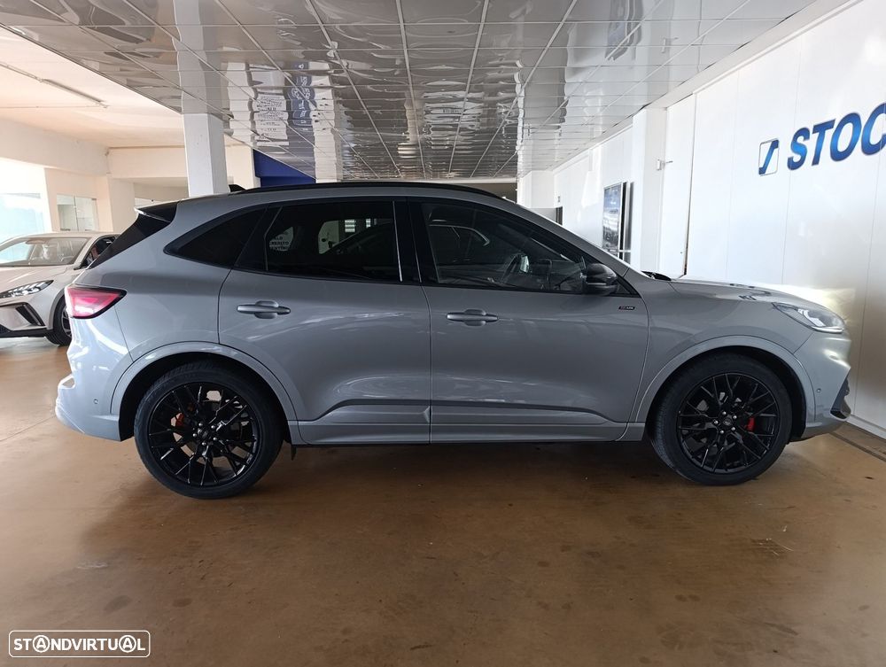Ford Kuga 1.5 EcoBoost ST-Line X - 3
