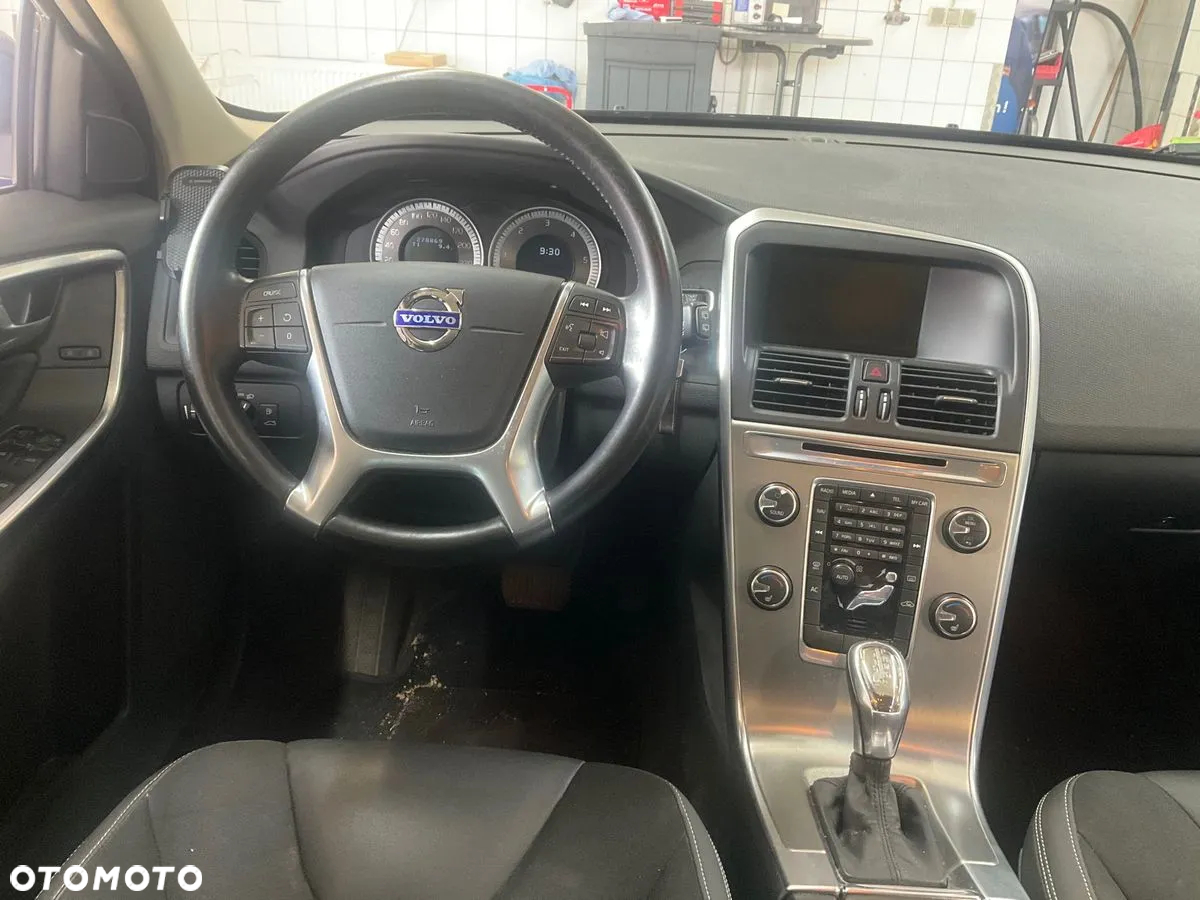Volvo XC 60 D4 Geartronic Momentum - 5