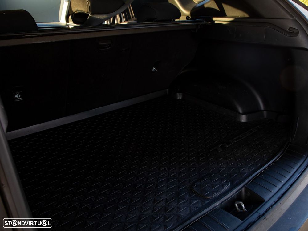 Hyundai Tucson 1.6 CRDi Business - 8