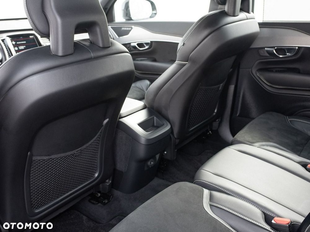 Volvo XC 90 B5 D AWD R-Design - 24