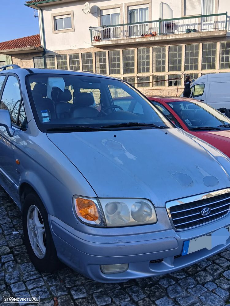 Hyundai Trajet 2.7 - 2