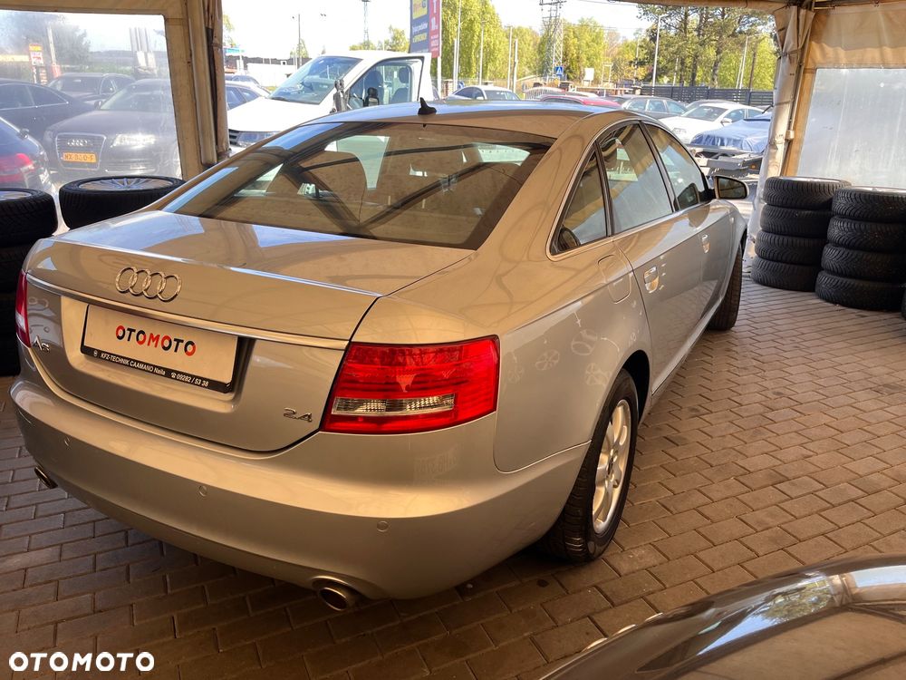 Audi A6 Limousine 2.4 - 19