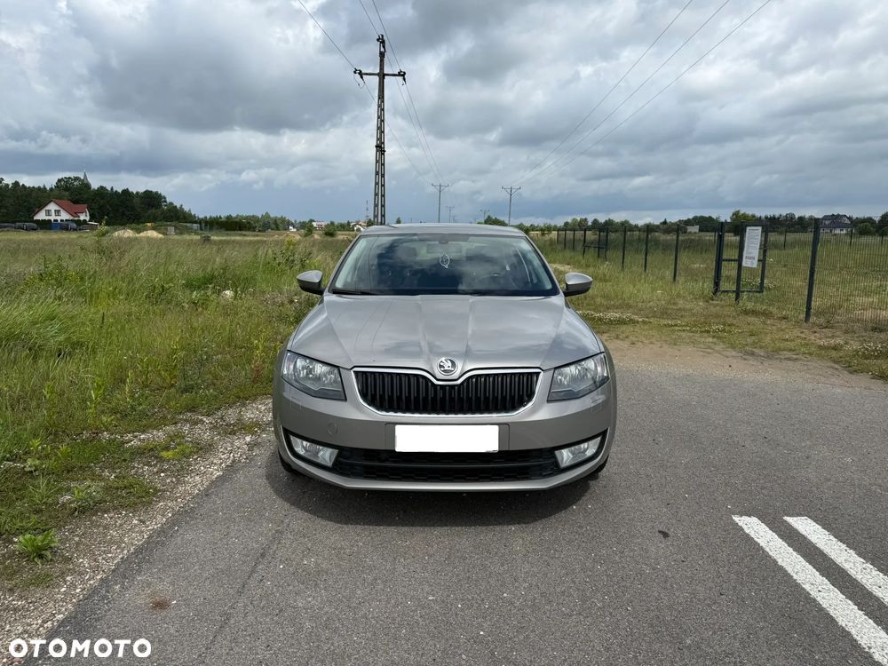 Skoda Octavia 1.6 TDI Active DSG - 2