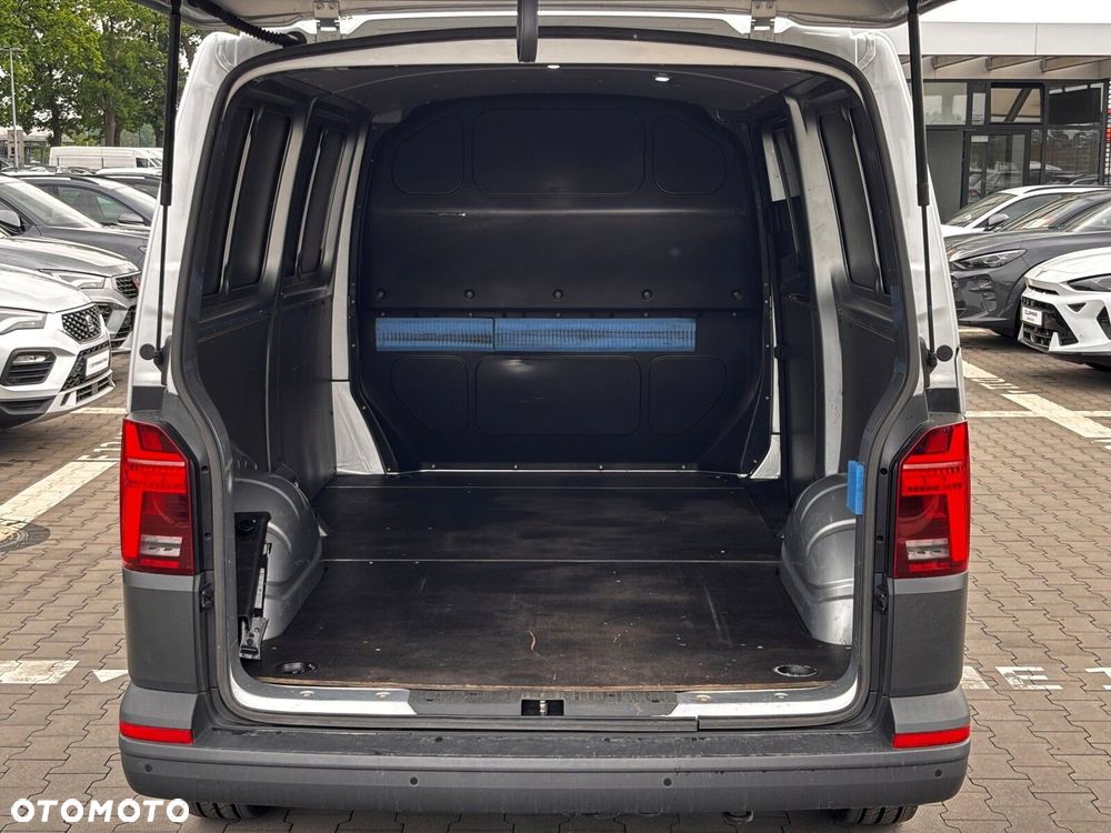Volkswagen Transporter - 21