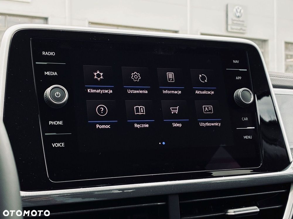 Volkswagen T-Roc - 17