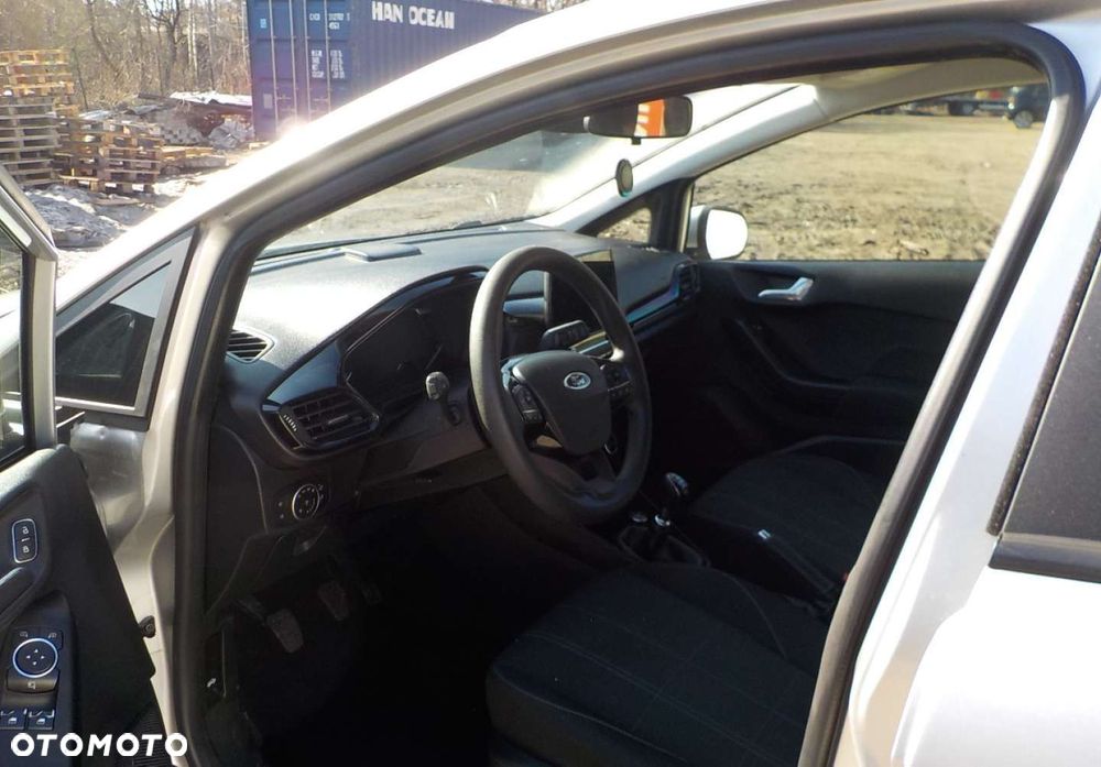 Ford Fiesta - 23
