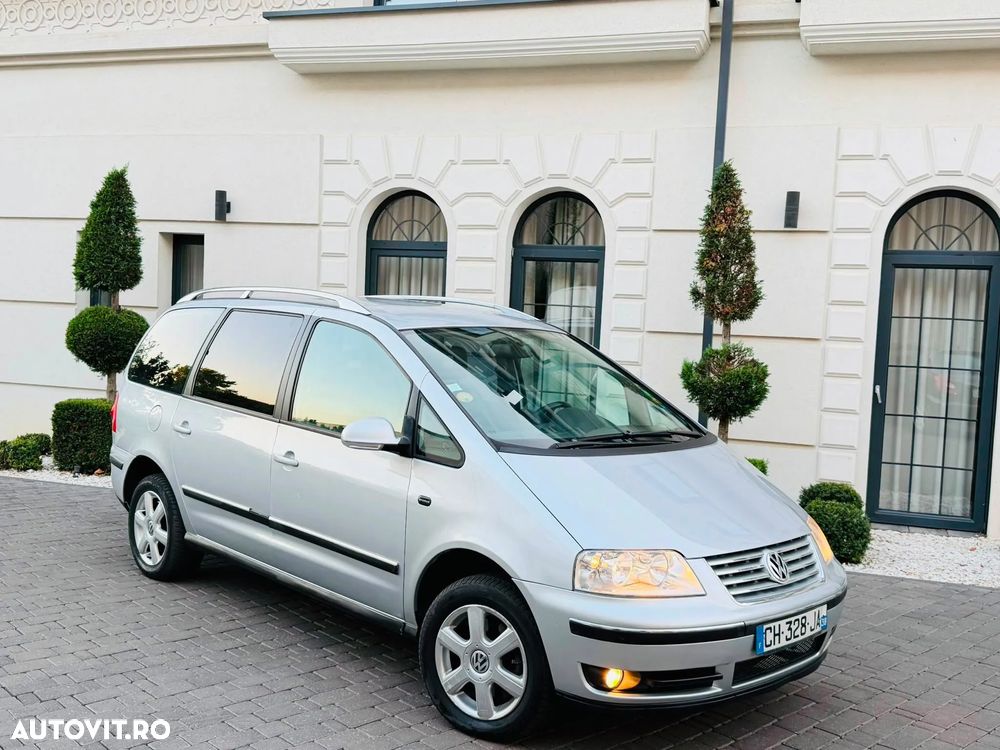 Volkswagen Sharan 1.9 TDI 4Motion Trendline - 3