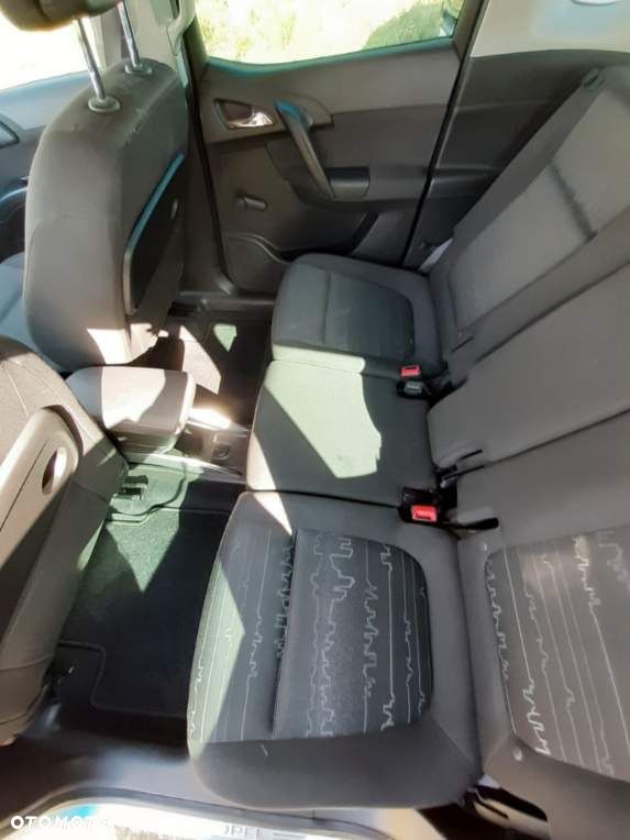 Opel Meriva - 27
