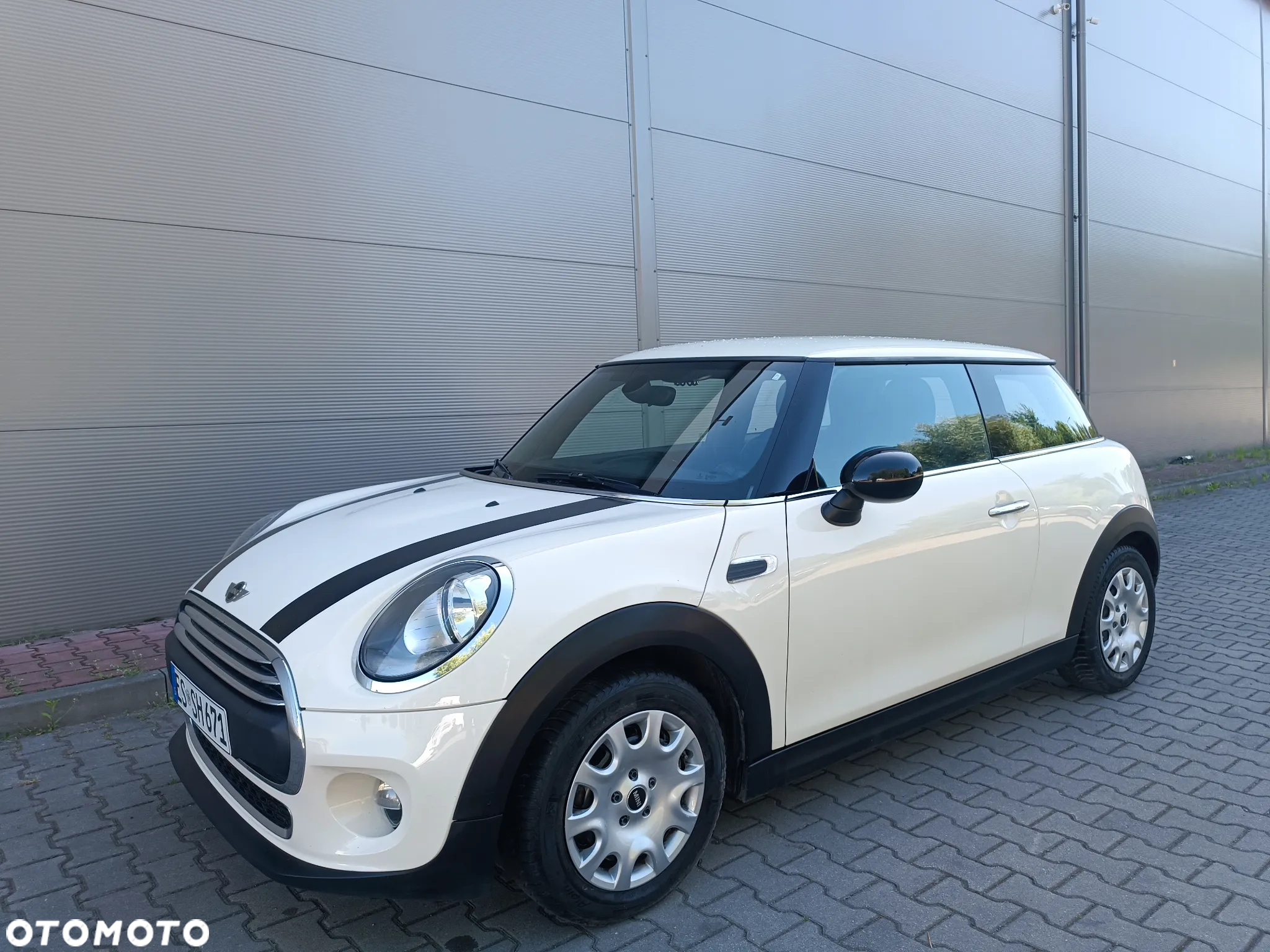 MINI ONE Standard - 11