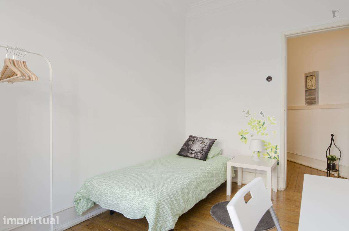 Quarto - localizado em Arroios Lisbon - Grande imagem: 2/20