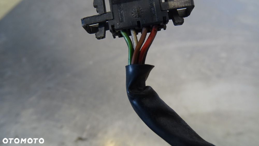 LUSTERKO PRAWE ELEKTRYCZNE SEAT ALTEA XL 1.6 - 4