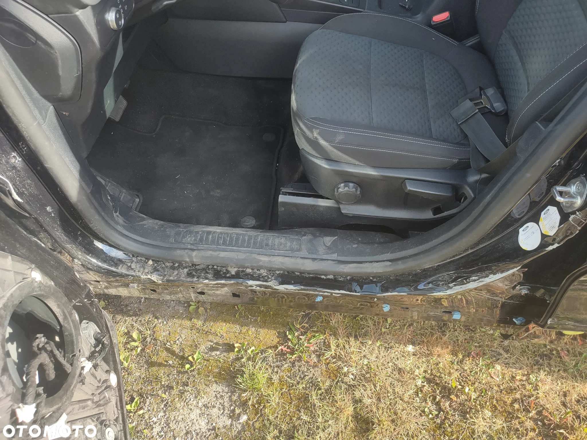 Ford Kuga - 10