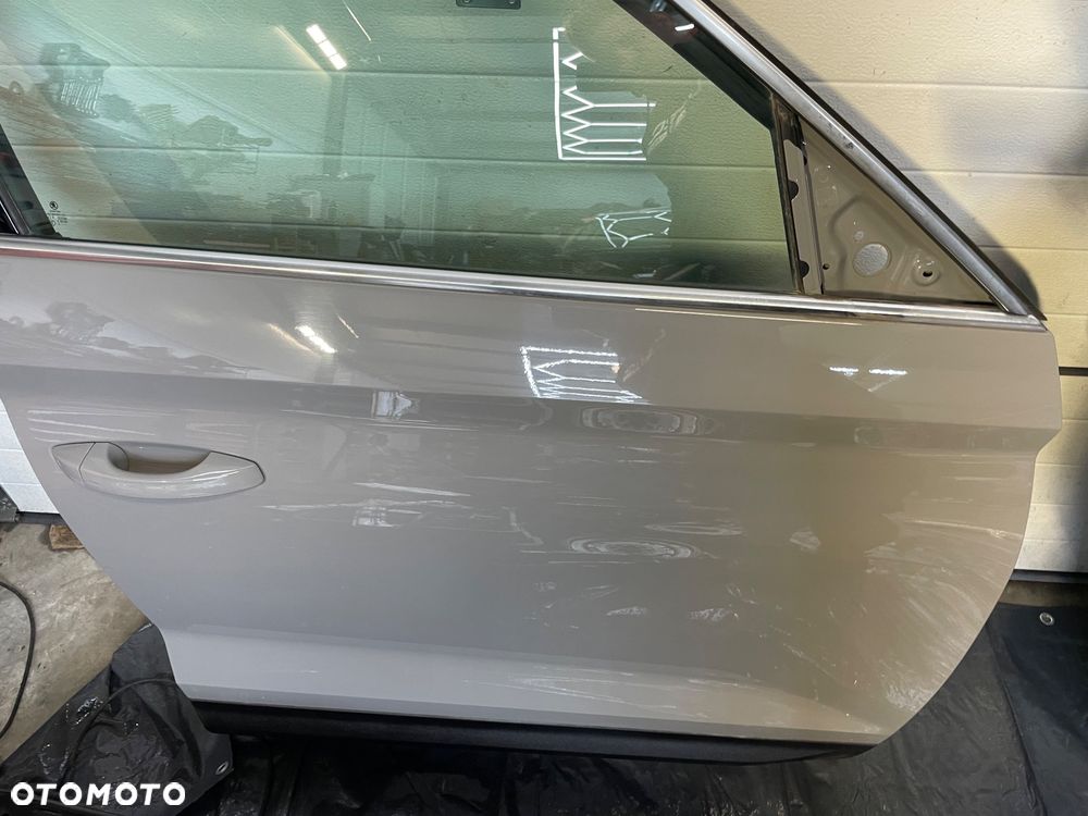 SKODA KODIAQ  drzwi prawy przód  w kolor 2019 ROK LF7A - 3