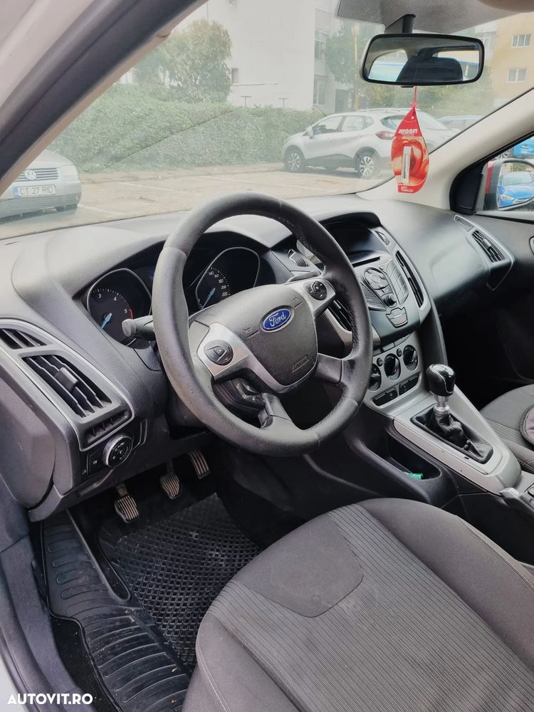 Ford Focus 1.6 TDCi DPF Start-Stopp-System Trend - 11