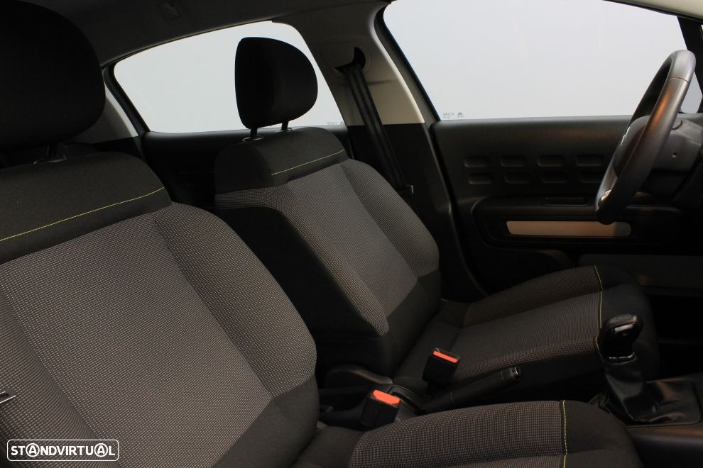 Citroën C3 1.2 PureTech Plus - 21