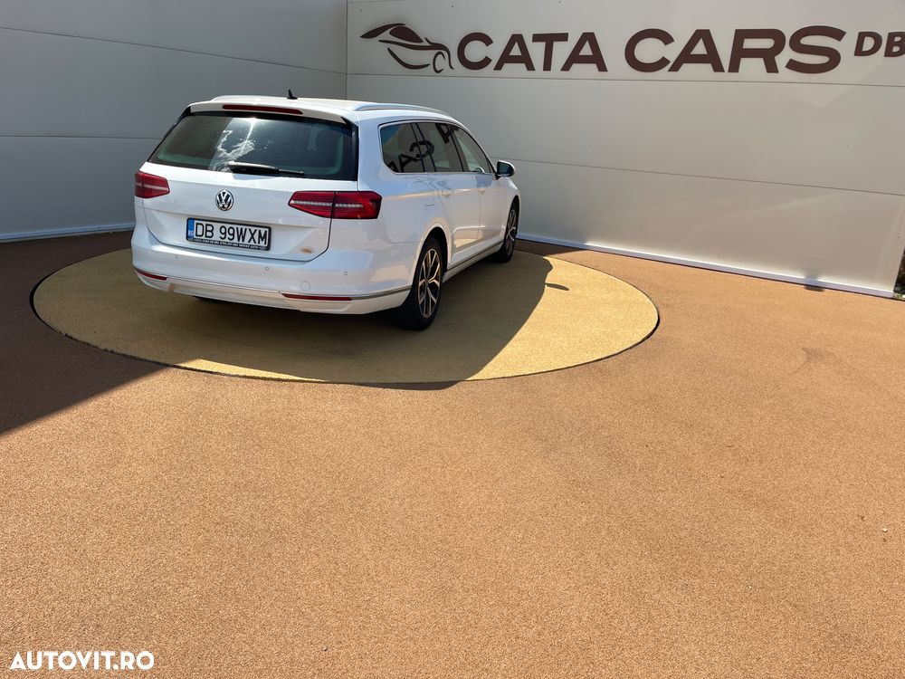 Volkswagen Passat 2.0 TDI DSG Highline - 15