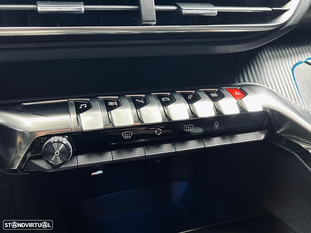 Peugeot 3008 1.5 BlueHDi Allure EAT8 - 27