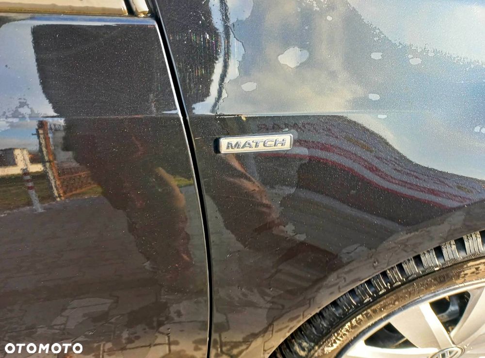 Volkswagen Golf 1.2 TSI MATCH - 9