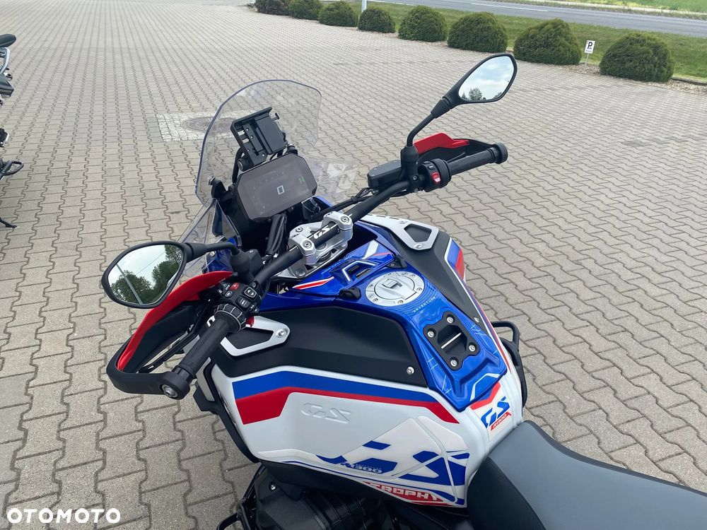 BMW R - 7