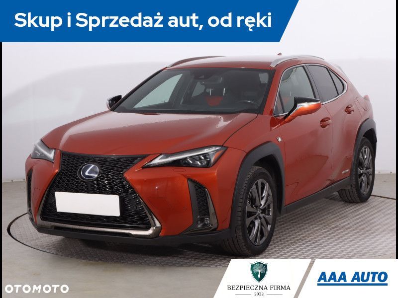 Lexus UX - 3