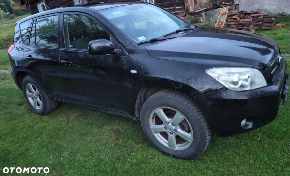Toyota RAV4 - 7