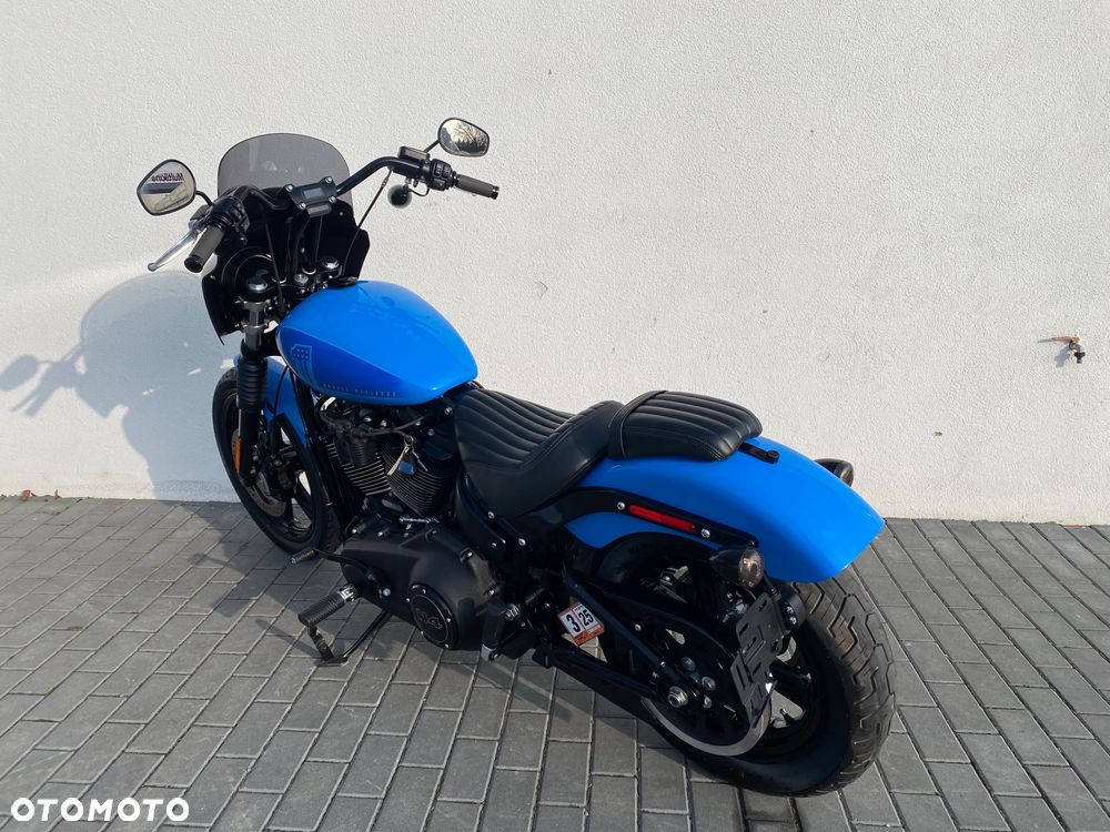 Harley-Davidson Softail Street Bob - 12