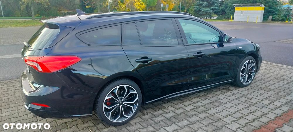Ford Focus 1.5 EcoBoost ST-Line - 4