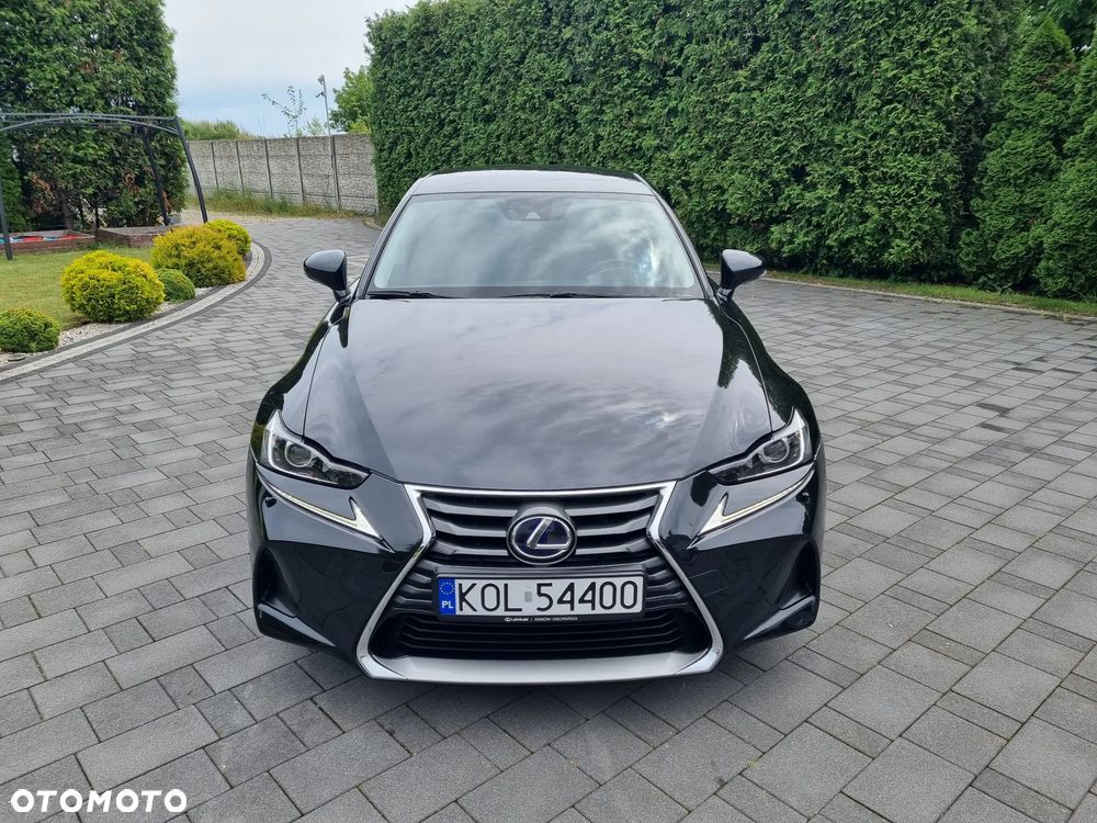 Lexus IS Business Edition - 21