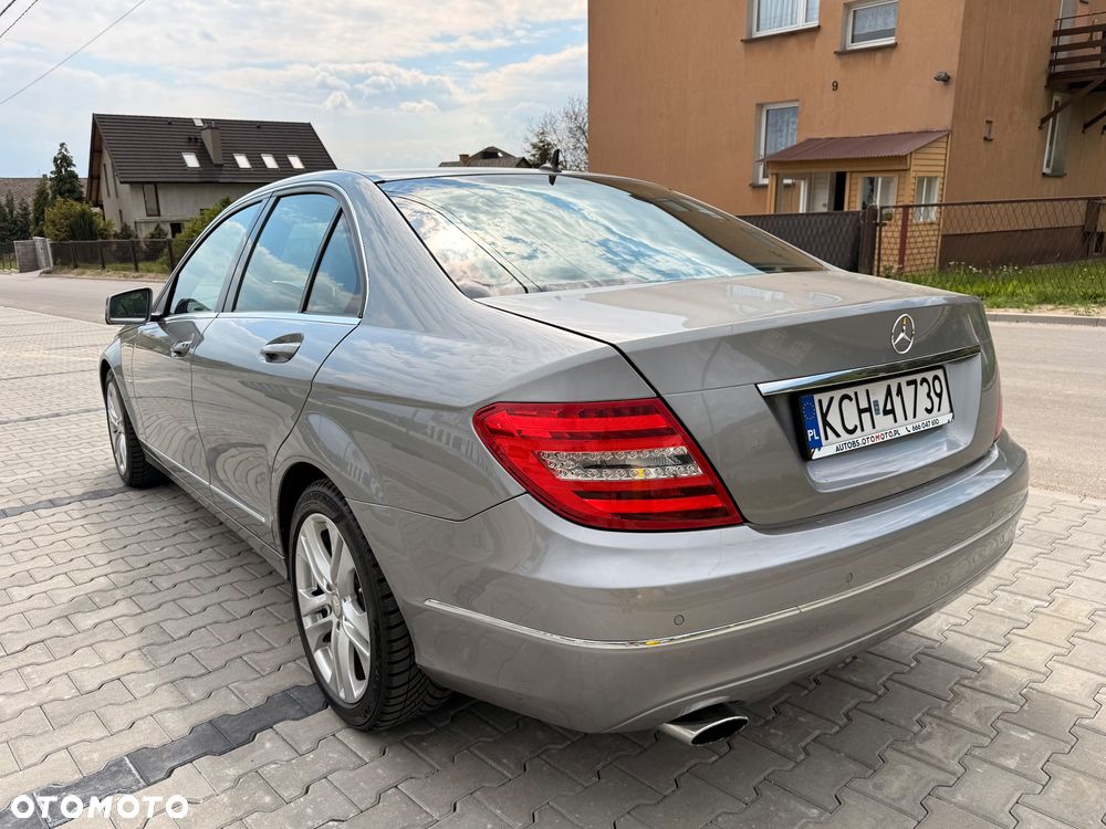 Mercedes-Benz Klasa C 250 (BlueEFFICIENCY) 7G-TRONIC Avantgarde - 7