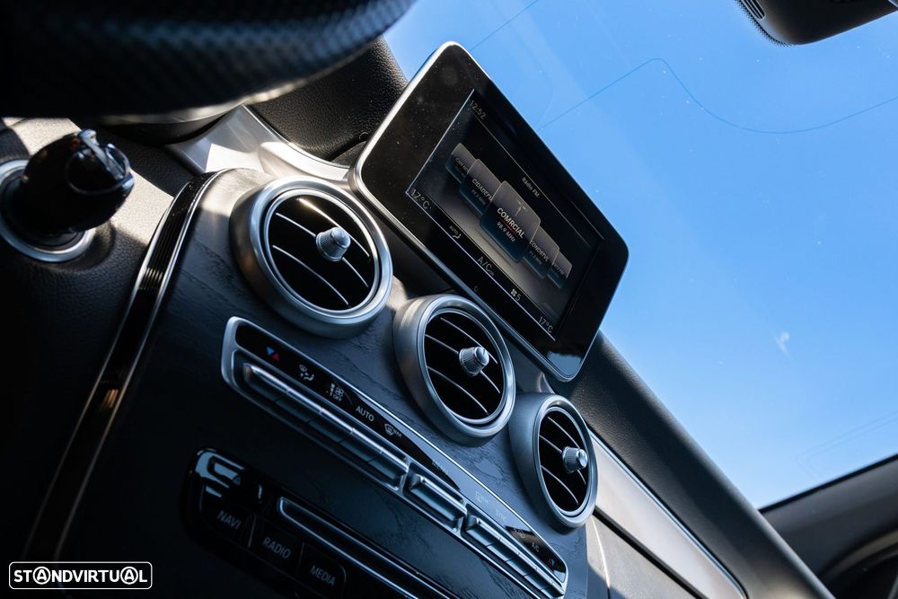 Mercedes-Benz C 220 d Cabrio AMG Line - 18